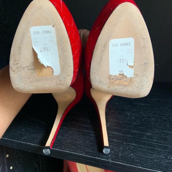 Heels - Picture 3 of 3